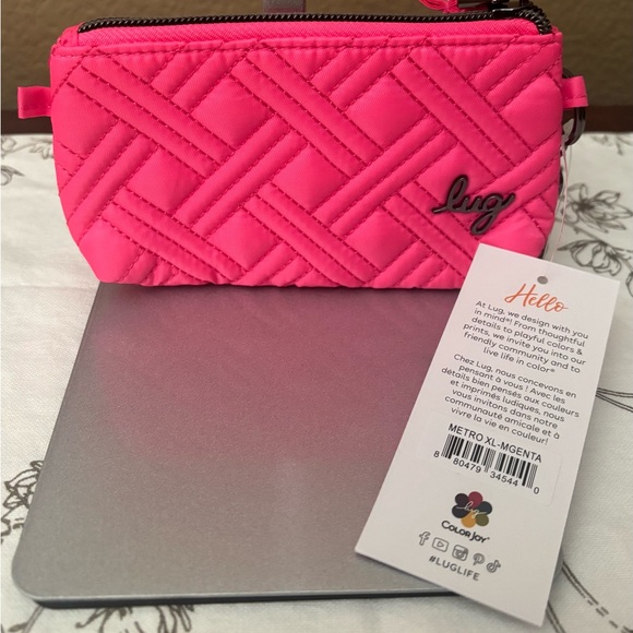 LUG Metro XL ID Pouch MAGENTA w/ MAGENTA STRIPE NWT - Picture 1 of 3